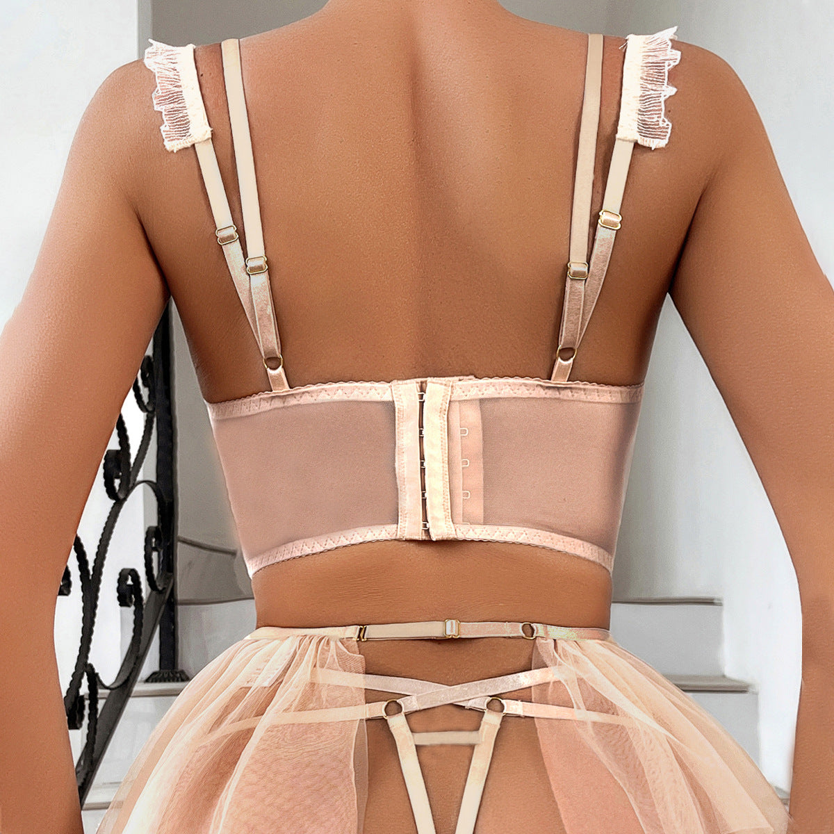 Fashionable diamond grid embroidery sexy strap mesh puffy skirt sexy lingerie set with steel ring